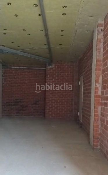 Foto 4836fa23-447f-4bbb-b196-39d7000b9939. Local comercial a Vilamarina Viladecans