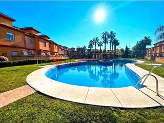 Maison jumele  Avenida de los pinares. Chalet adosado en venta en  los pinares de lepe isla antilla