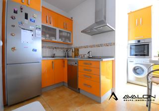 Appartement  Calle cortegana. Piso en isla chica