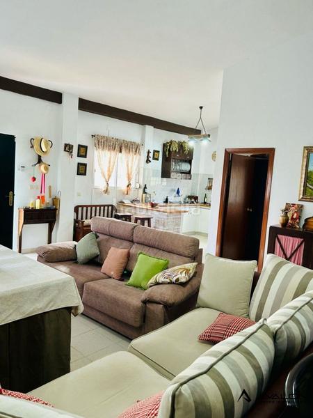 Foto 848b5733-4984-4ce6-9533-af08856351c8. Country house with pool in Núcleo Urbano Aljaraque