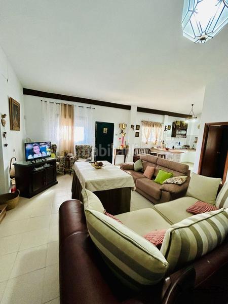 Foto d8469a24-cf3b-49db-8106-fa961d49da30. Country house with pool in Núcleo Urbano Aljaraque