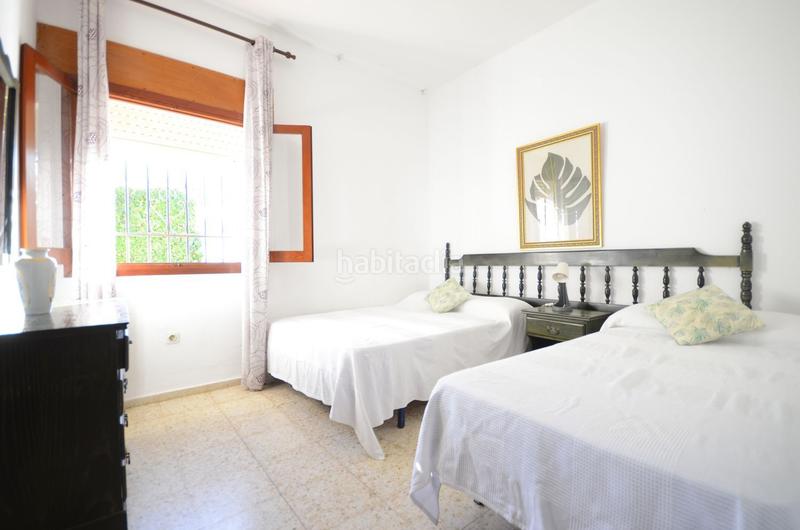 Foto 63ba2428-8b69-4c4a-9e77-d7470e6e624d. Xalet amb piscina a Centro - Torre de la Higuera Almonte