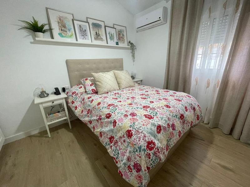 Foto 3ff75445-559d-40e7-9978-f1ecd3034649. Casa adossada amb aparcament a Villanueva del Ariscal