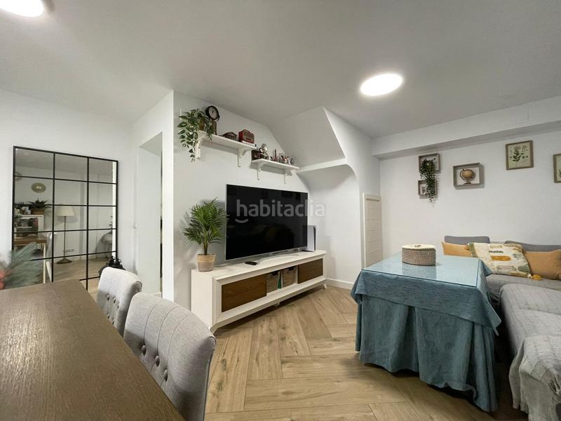 Foto 41a4536b-ba6c-4907-a2a6-4fe559f169c6. Casa adossada amb aparcament a Villanueva del Ariscal