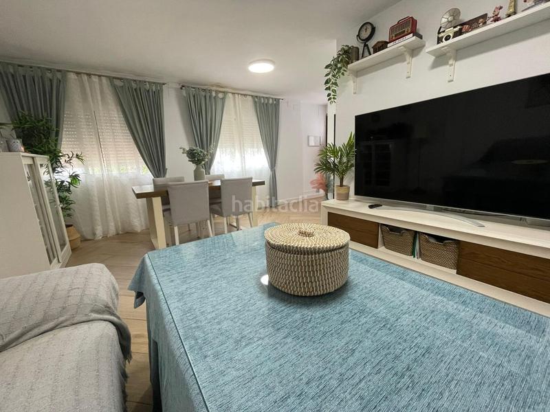 Foto ab6a087f-a6e6-41ba-b8ba-6c5b9ad5e5f2. Casa adossada amb aparcament a Villanueva del Ariscal