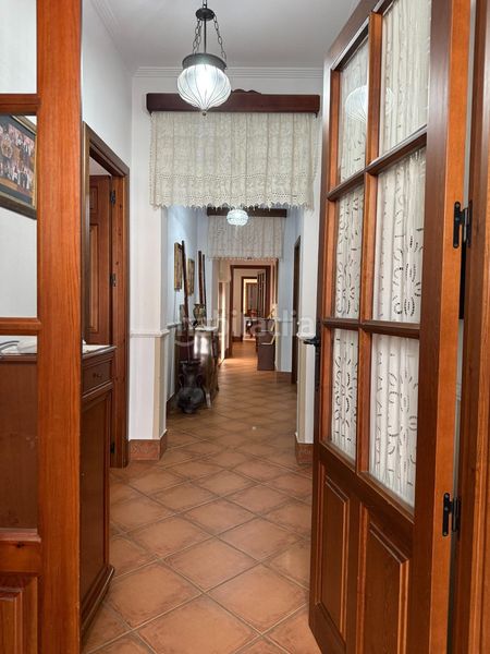 Foto 5211cf94-cd23-4521-9395-7d940936bff6. Casa amb aparcament a Puebla de Guzmán
