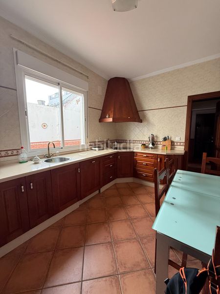 Foto c7ac6ca0-61af-4184-be6e-5c4263e12dee. Casa amb aparcament a Puebla de Guzmán