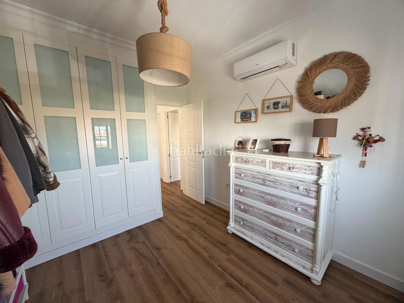 Foto 04f2087a-dfcb-4983-99a3-066141842f8a. Casa aparellada amb aparcament a Ayamonte ciudad Ayamonte