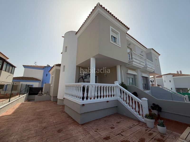 Foto a9869df4-9fc8-45a5-a39f-833e0d339f30. Casa aparellada amb aparcament a Ayamonte ciudad Ayamonte
