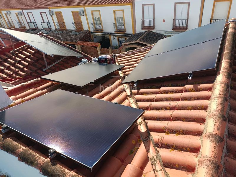 Foto 1679a31e-c6c5-41e5-b3e1-ce481b4d624c. Casa adossada a Núcleo Urbano Aljaraque