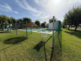 Casa adossada a Núcleo Urbano. Adosado en venta en aljaraque
