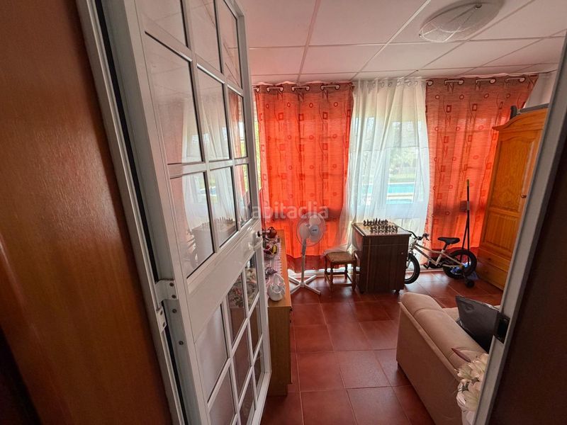 Foto c90aa773-d3cd-4323-a1fd-6d1e991d3067. Casa adossada a Núcleo Urbano Aljaraque