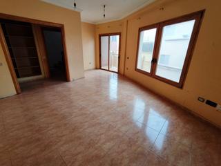 Appartement  Calle barranco grande. Piso enorme con dos patios grandes en barranco grande