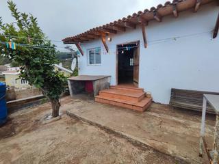 Lloguer Casa  Camino del medio. Casa terrera en alquiler con patio delantero, se admite una masc