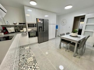 Doppelhaus en Santa Ana. Planta baja totalmente reformada en zona muy tranquila