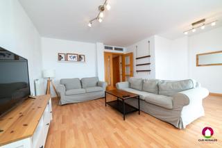 Appartement à Avenida heroinas de los sitios 23. Vivienda en arcosur en urbanización con piscina