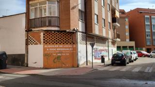 Parking voiture à Calle remedios 17. Garajes, próxima construccion. interesados llamar 980514735