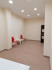 Lloguer Local Comercial  Calle escribano. Local frente a plaza del mercado