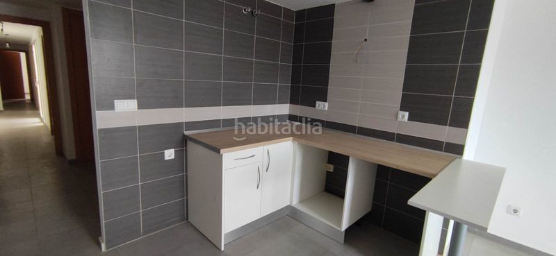 Foto b7f71f34-4ed8-43f4-bf01-95e107c46d6d. Pis amb calefacció aparcament a Almendralejo