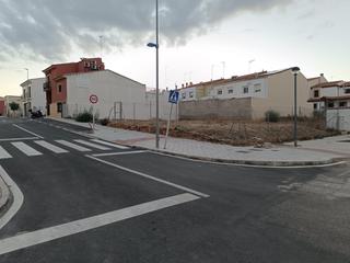 Terrain résidentiel  Calle navalmoral de la mata. Magníficas parcelas urbanas de 216 m2 con 8 metros de fachada