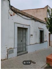 Maison à Almendralejo. Casa para derribar en avda de america
