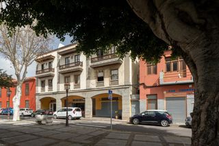 Alquiler Apartamento en La Laguna. Amplio piso de 3 habitaciones y 2 baños con balcón en zona céntr