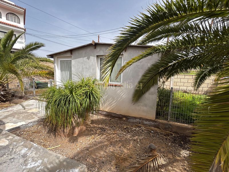 Foto 39856242-9683-49af-b226-3d7d5f929e9e. Casa a La Camella Arona