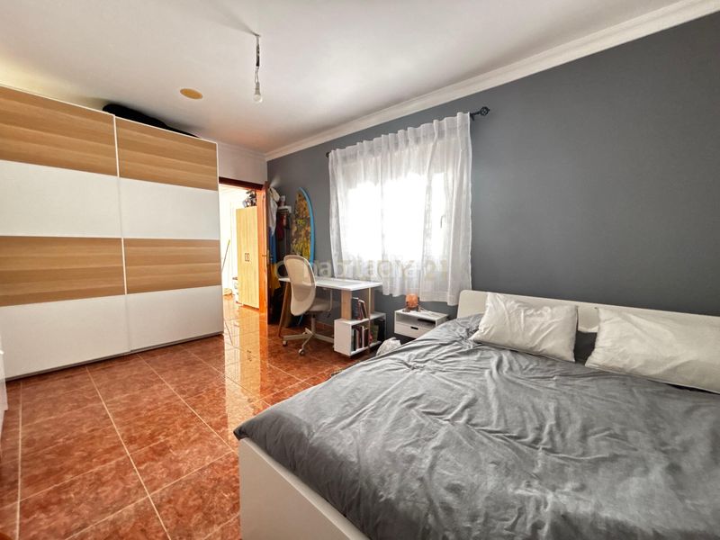 Foto ef2b8064-6fb2-4fae-a762-ed451a0a2234. Casa a La Camella Arona