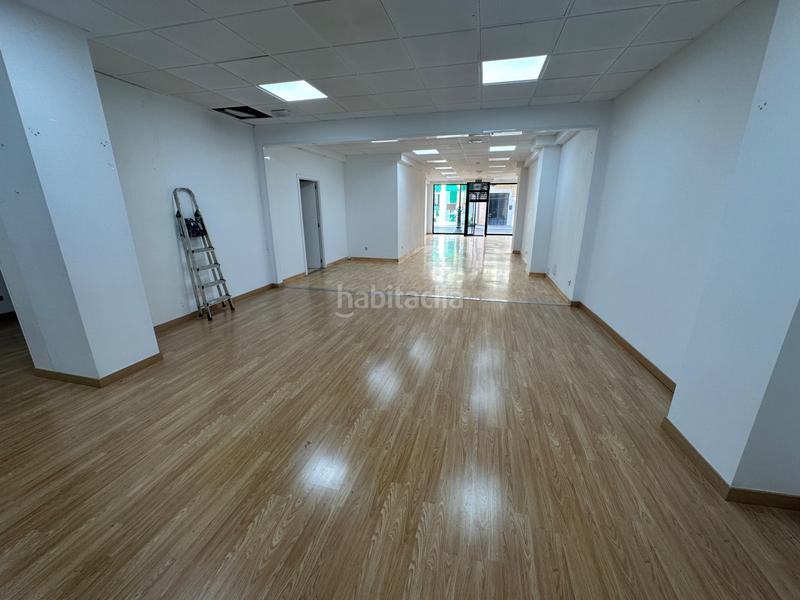 Foto f1a8ebe0-b69c-44e9-807c-7db4725cc824. Lloguer local comercial a Centro Antequera