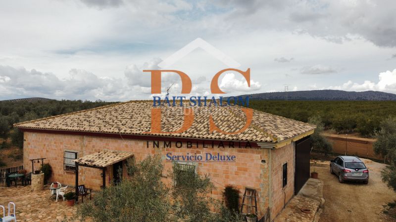 Foto ade14d6f-1a30-4f7d-a75c-9118bbc7434e. Finca rústica a Centro Antequera