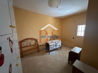Casa a Casco Histórico. Se vende casa en zona san juan (antequera) a reformar.