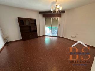 Pis a Centro. Se vende piso céntrico en antequera en planta baja de 3 dormitor