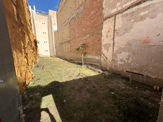 Terreno residenziale in Cueva de Menga. Solar urbano a la venta en antequera en excelente ubicación