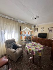 Planta baixa a Fuentemora. Se vende vivienda en planta baja en barriada girón (antequera)