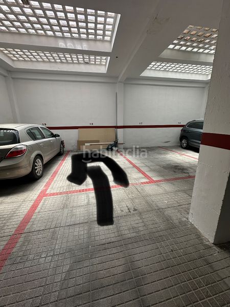 Foto 7ef409c0-8bdf-470a-a1f2-deffd3ab3b6e. Aparcament cotxe a Centro Antequera