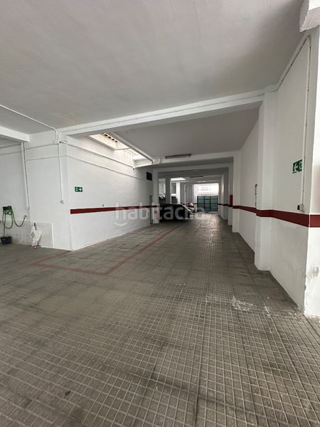Foto d786bf79-f26b-44a0-93fd-75ea3ccb0ad7. Aparcament cotxe a Centro Antequera