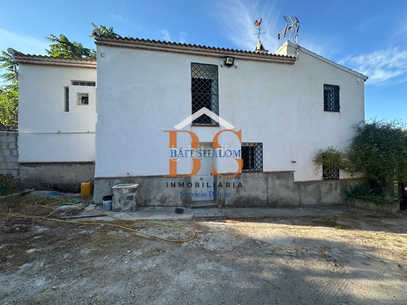 Foto d660d342-0103-49a5-8a7f-f07f661f3653. Finca rústica a Archidona