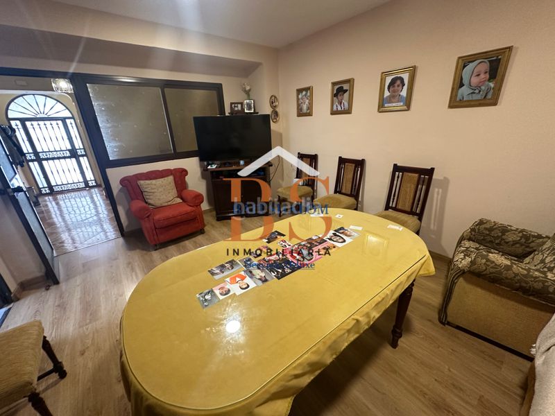 Foto 2f66da25-9b8d-474c-9750-2afd50d9d53c. Casa a Centro Antequera