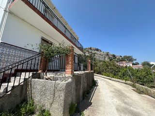 Maison à Valle de Abdalajís. Amplia casa a la venta en paraje natural municipio valle de abda