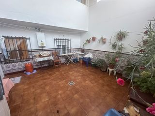House in Villanueva De La Concepción. Oportunidad en villanueva de la concepcion 2 casas + sótano en u
