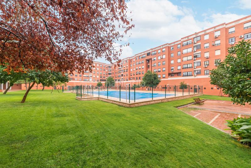 Foto 9e48fe29-47d7-4bd3-bad4-6a3340293948. Flat with heating parking pool in El Arroyo-La Fuente Fuenlabrada