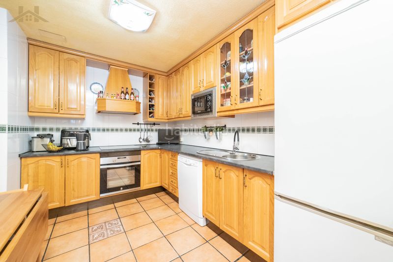 Foto b382eee3-d1de-48b9-88db-eb7995609e6d. Pis amb calefacció aparcament piscina a La Serna Fuenlabrada