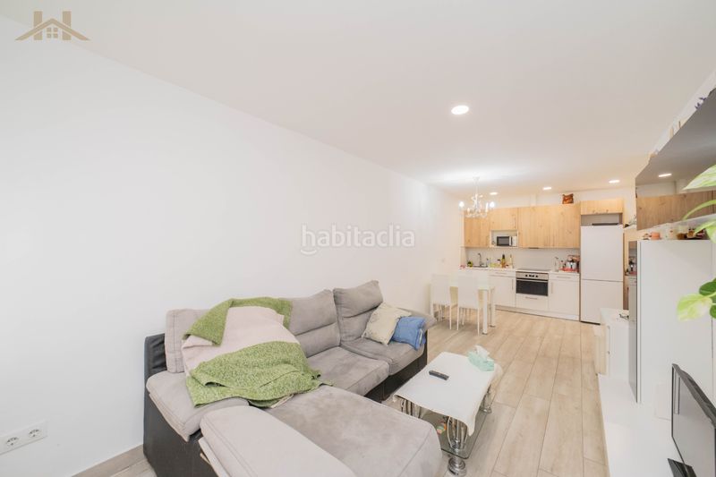 Foto bf0bd69c-d6ba-49a1-9efa-9cda4dab6951. Piso en El Arroyo-La Fuente Fuenlabrada