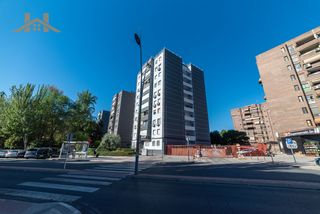 Pis a Avenida de España