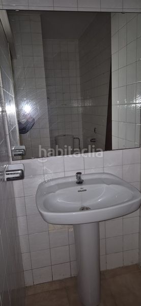 Foto 7d04f95d-3d2d-4fb4-9361-8f0e9aee5791. Local comercial a Centre Castelldefels