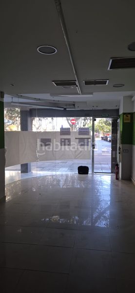Foto e7af17e0-3c4f-4e81-b3bc-4a9d4df9d8c2. Local comercial a Centre Castelldefels