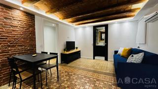 Etagenwohnung  Carrer del freser. Oportunidad única en el clot! encantador entresuelo reformado en