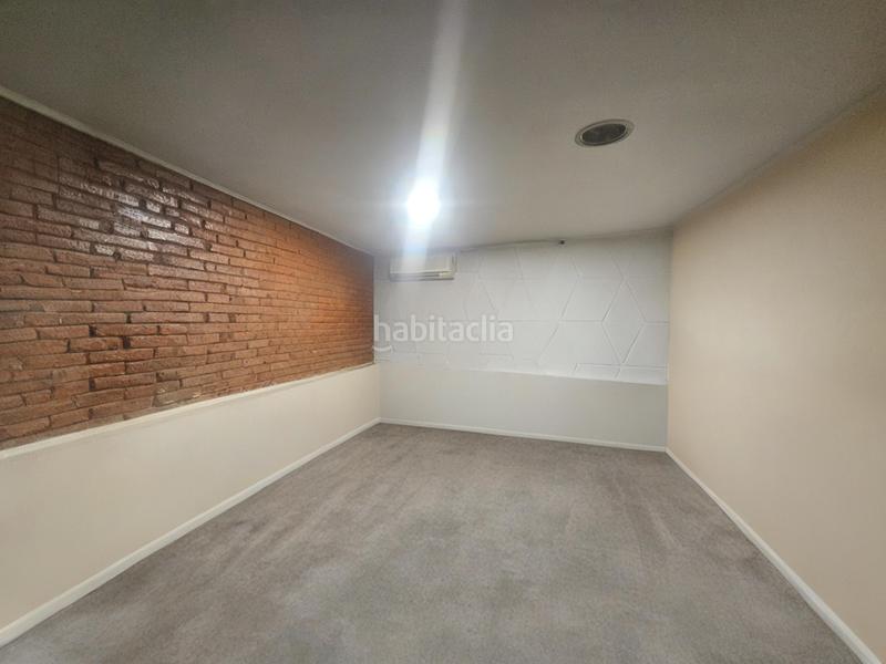 Foto 61abd559-4c6c-400c-a8b6-d06a66a3a709. Planta baixa a Sagrada Família Barcelona