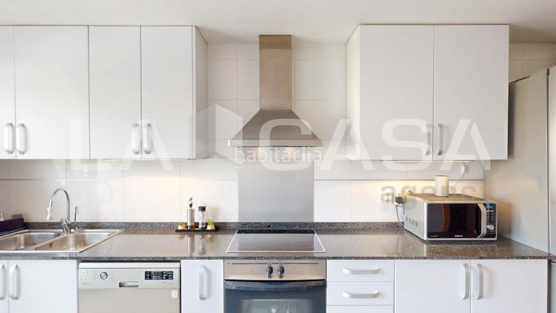 Foto 5d5332c5-925b-4840-b9aa-acb90820250d. Etagenwohnung mit parking in Santa Rita Paterna