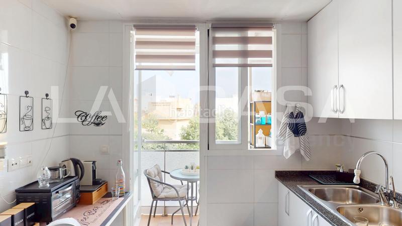Foto f559a882-c771-485e-886e-a4dacf98e425. Etagenwohnung mit parking in Santa Rita Paterna